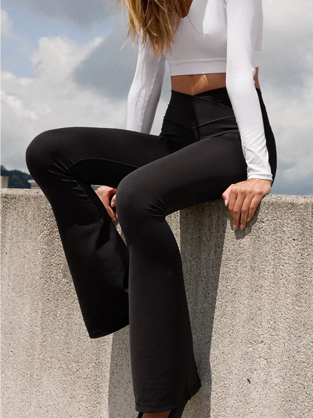 Aerie (offline) High-Waist Black Flare Leggings - Women